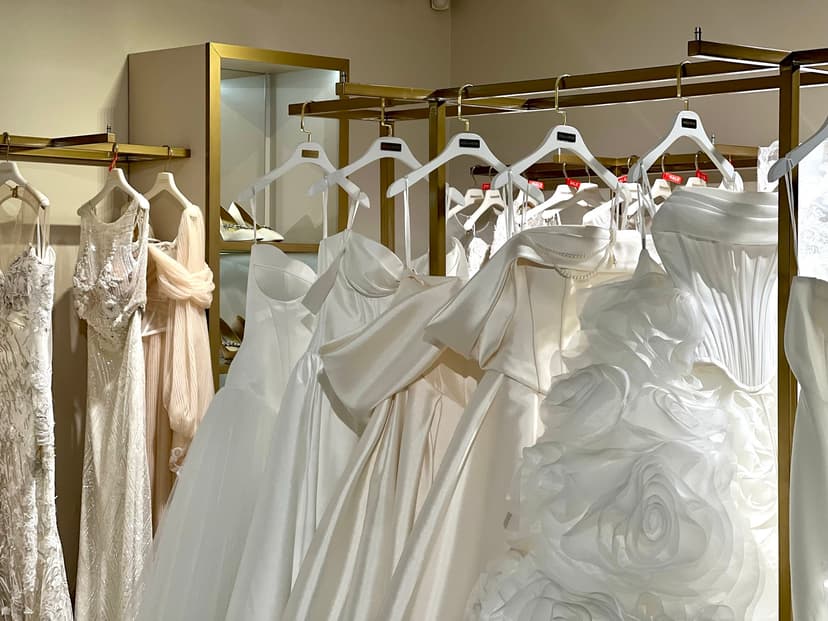 Весільні сукні